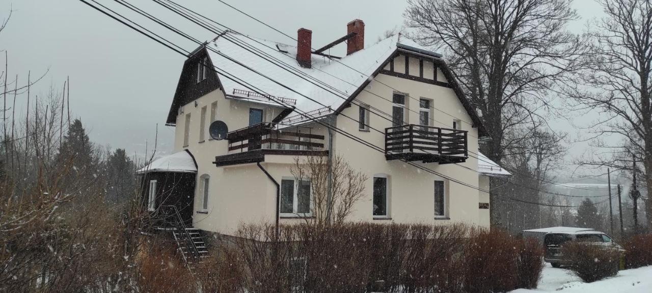 Villa Susanne Шклярська Поремба Екстер'єр фото